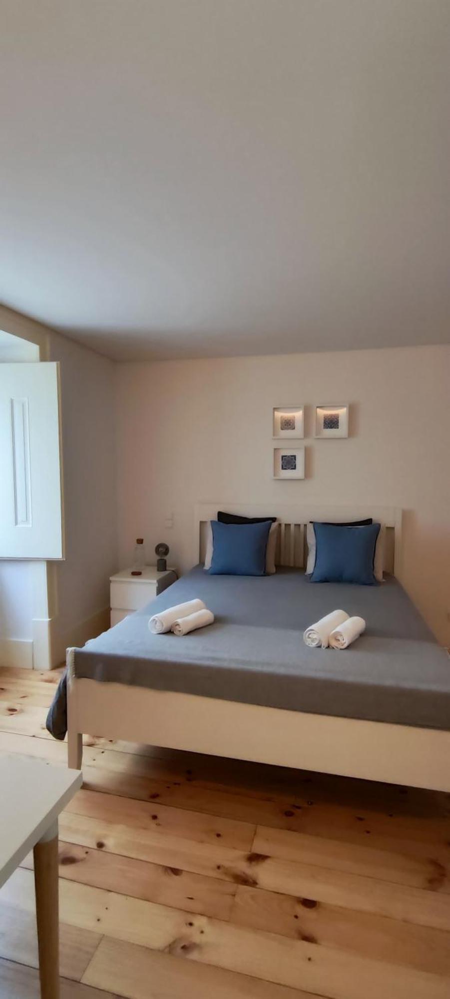 Central Bedroom In Shared House In Chiado - Historic Center Of ลิสบอน ภายนอก รูปภาพ