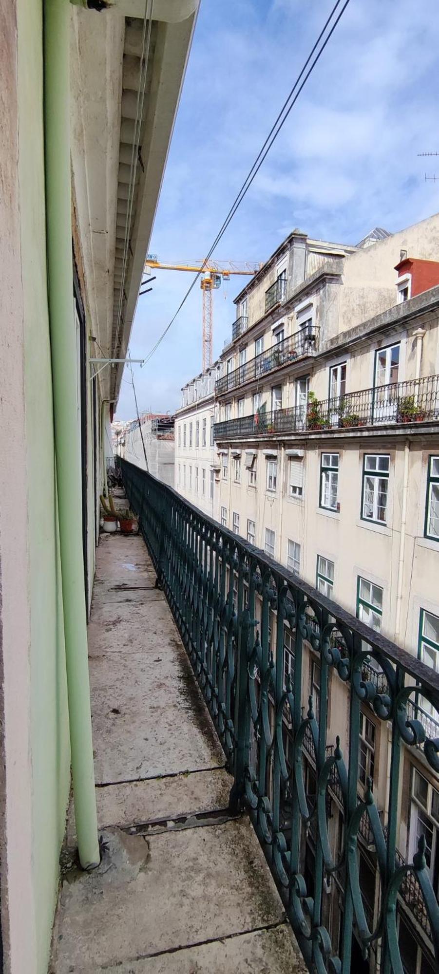 Central Bedroom In Shared House In Chiado - Historic Center Of ลิสบอน ภายนอก รูปภาพ